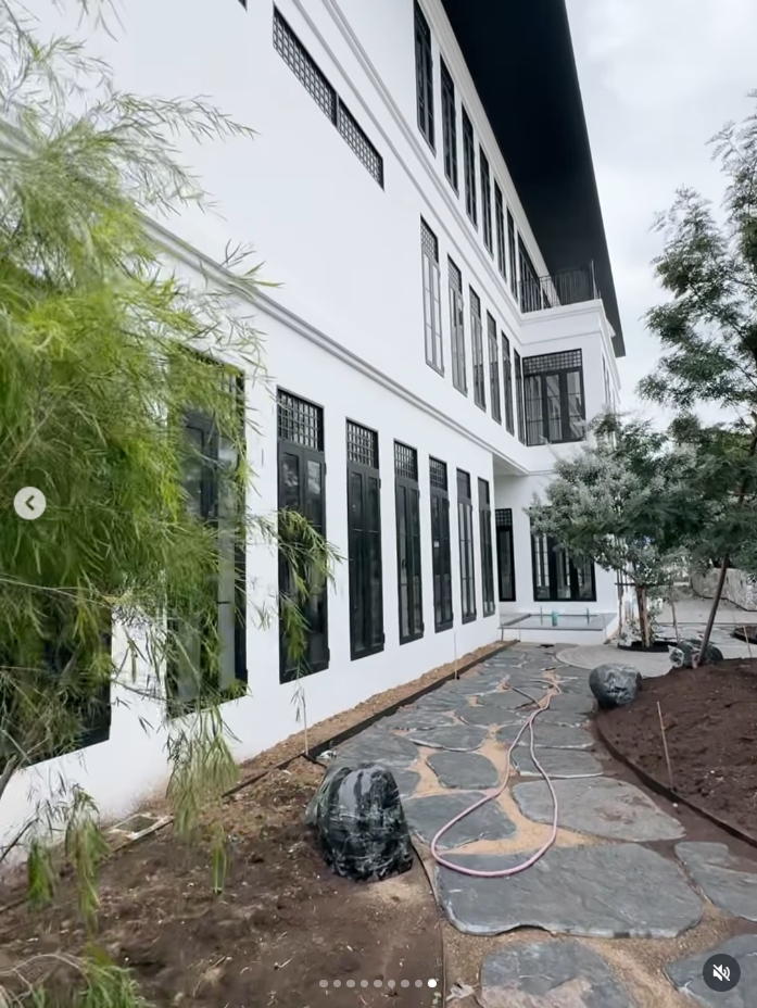 เพื่อน คณิน