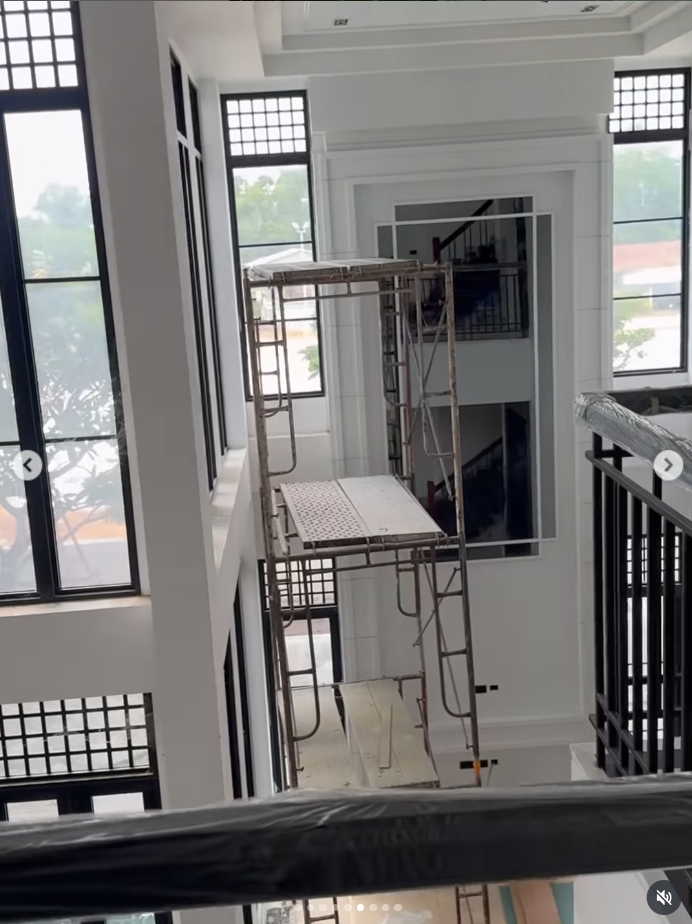 เพื่อน คณิน