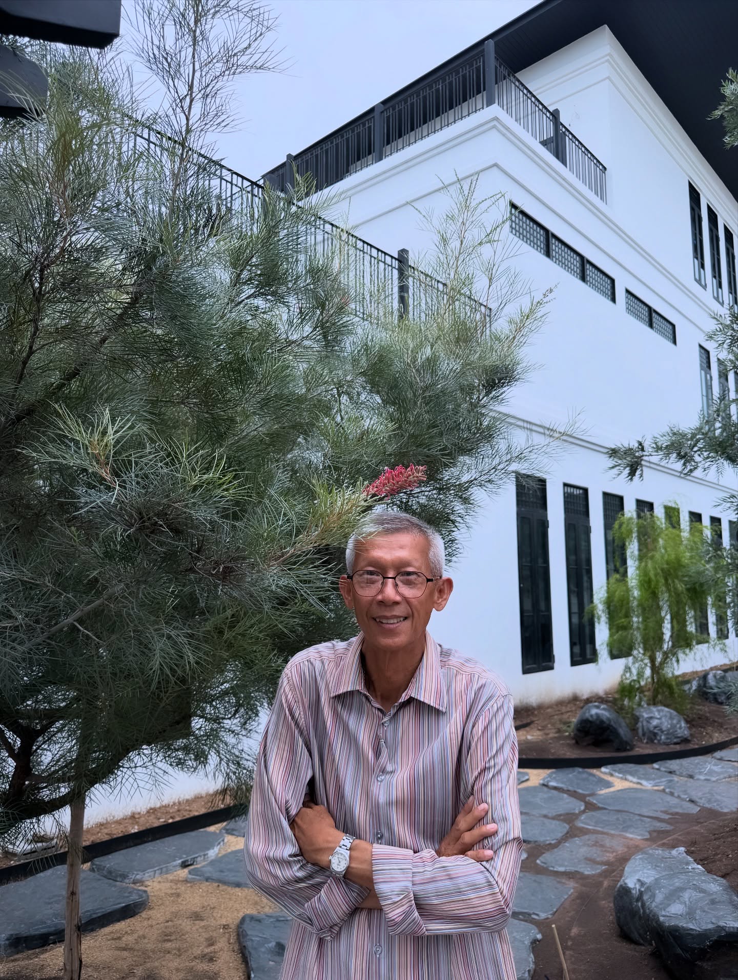 เพื่อน คณิน