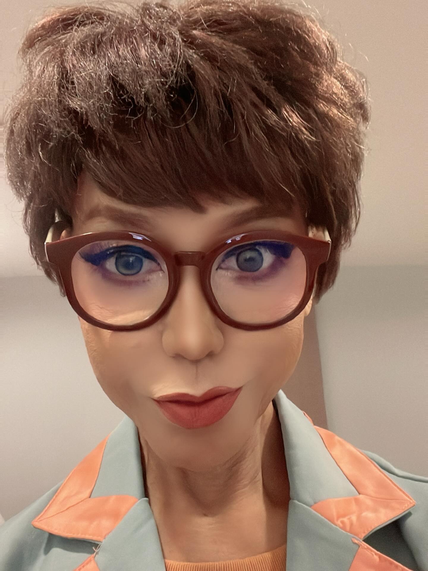 มัม ลาโคนิค