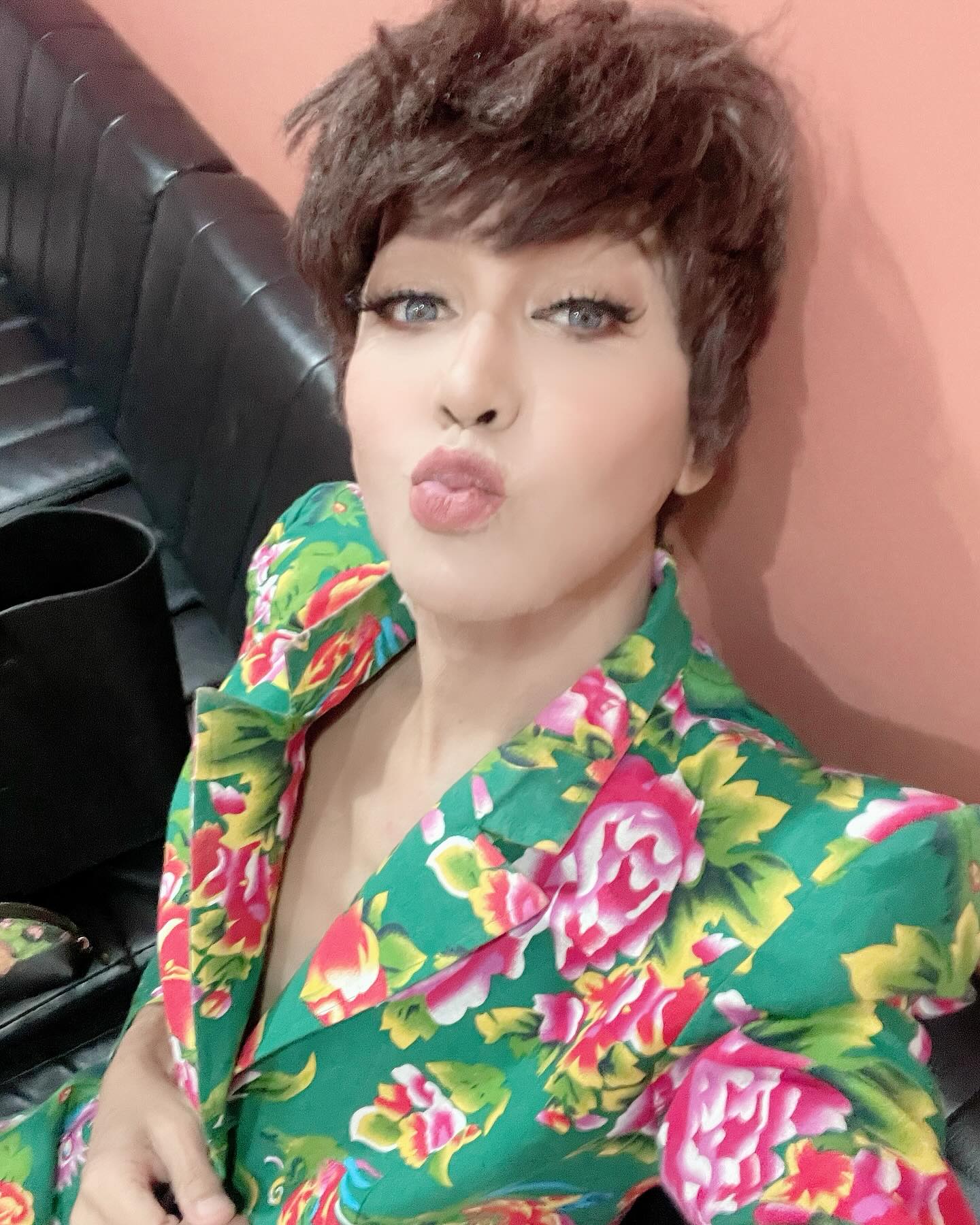 มัม ลาโคนิค