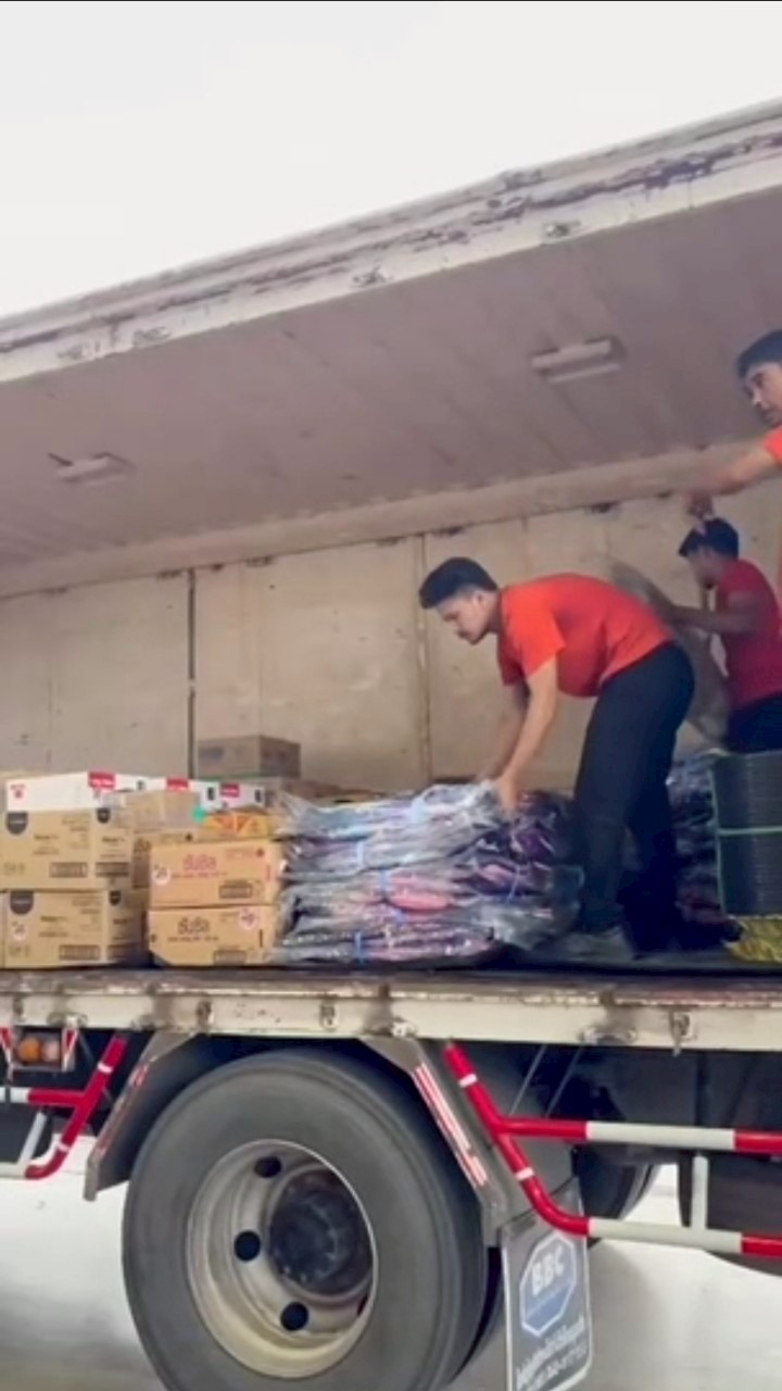 ชมพู่ น็อต