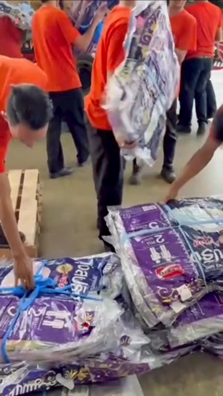 ชมพู่ น็อต