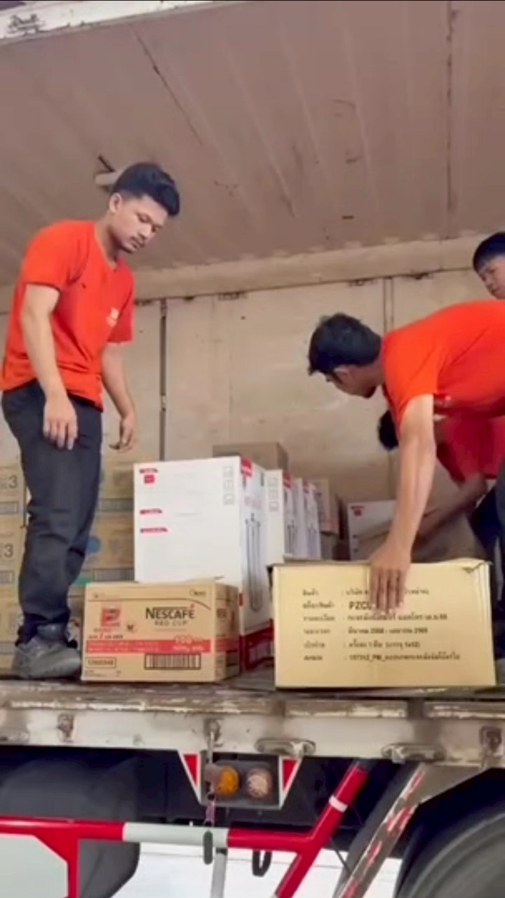 ชมพู่ น็อต