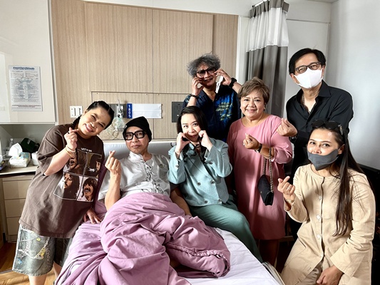 มัม ลาโคนิค