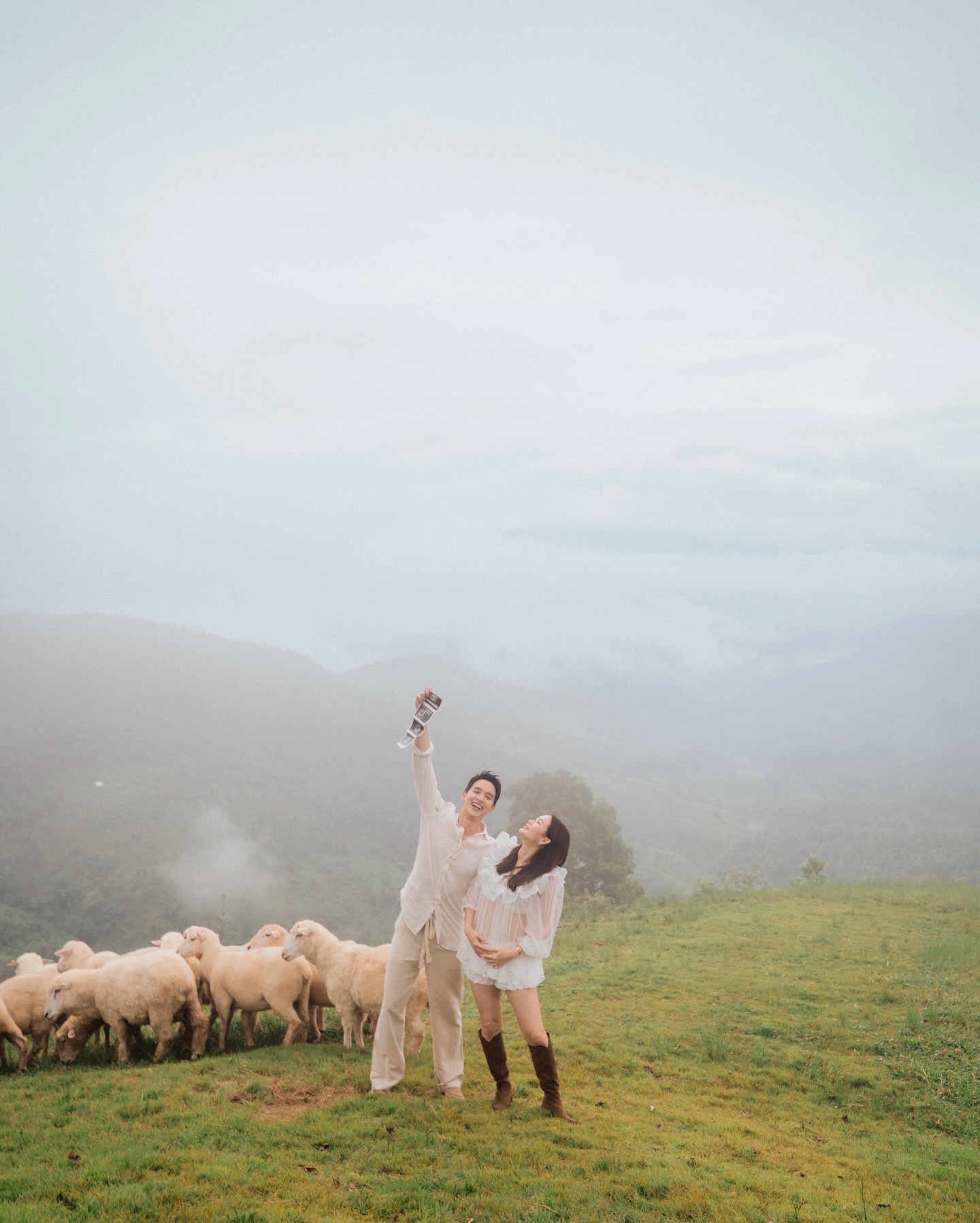 เจมส์ จิรายุ - โฟม เบ็ญจมาส