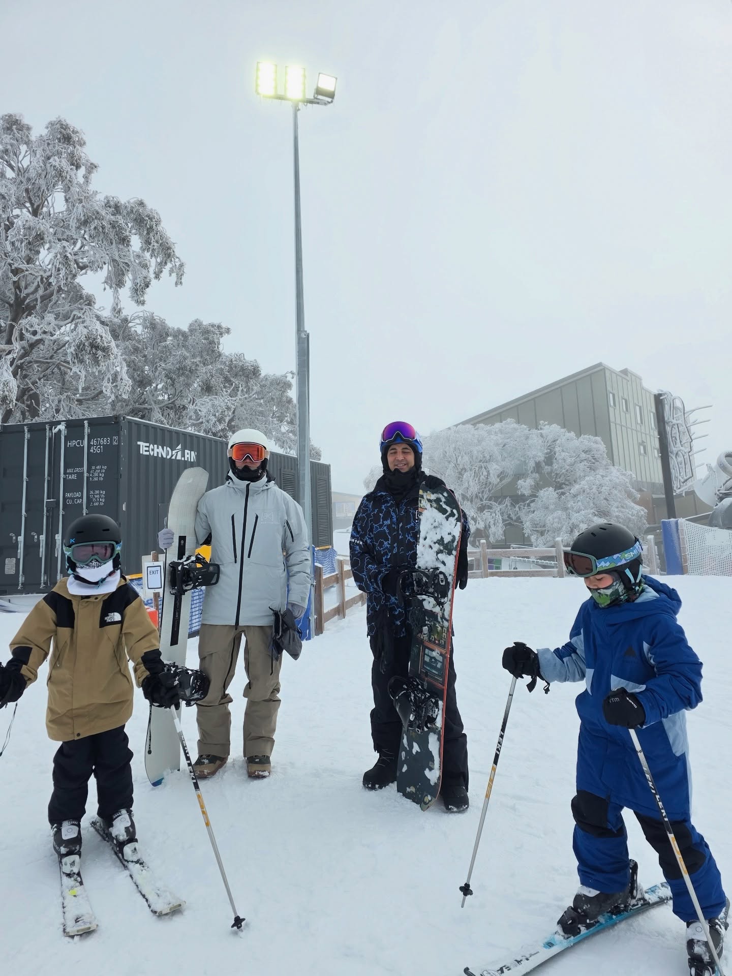 ชมพู่ น็อต