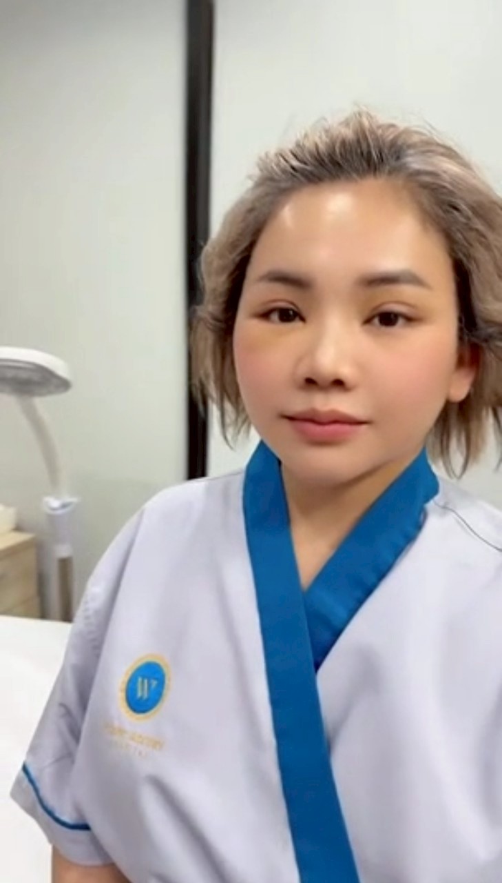 ตั๊กแตน ชลดา