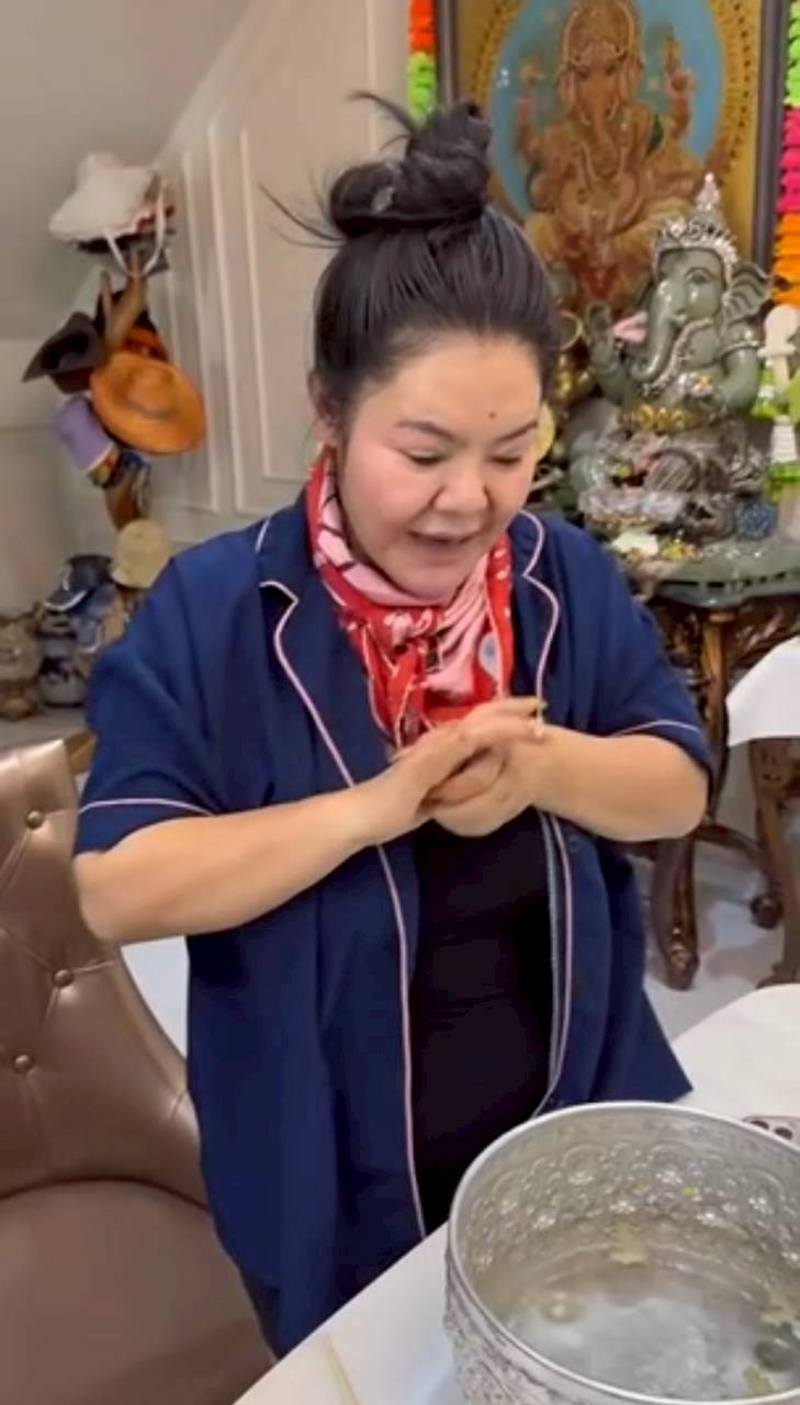 ฮาย อาภาพร