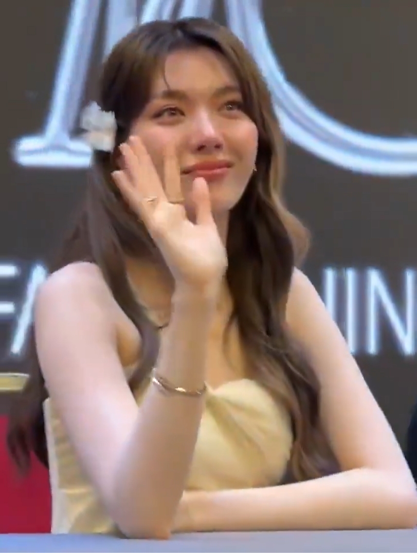 ออม กรณ์นภัส ดราม่าแฟนไซน์จีน ผู้จัดลอยแพกลางงาน