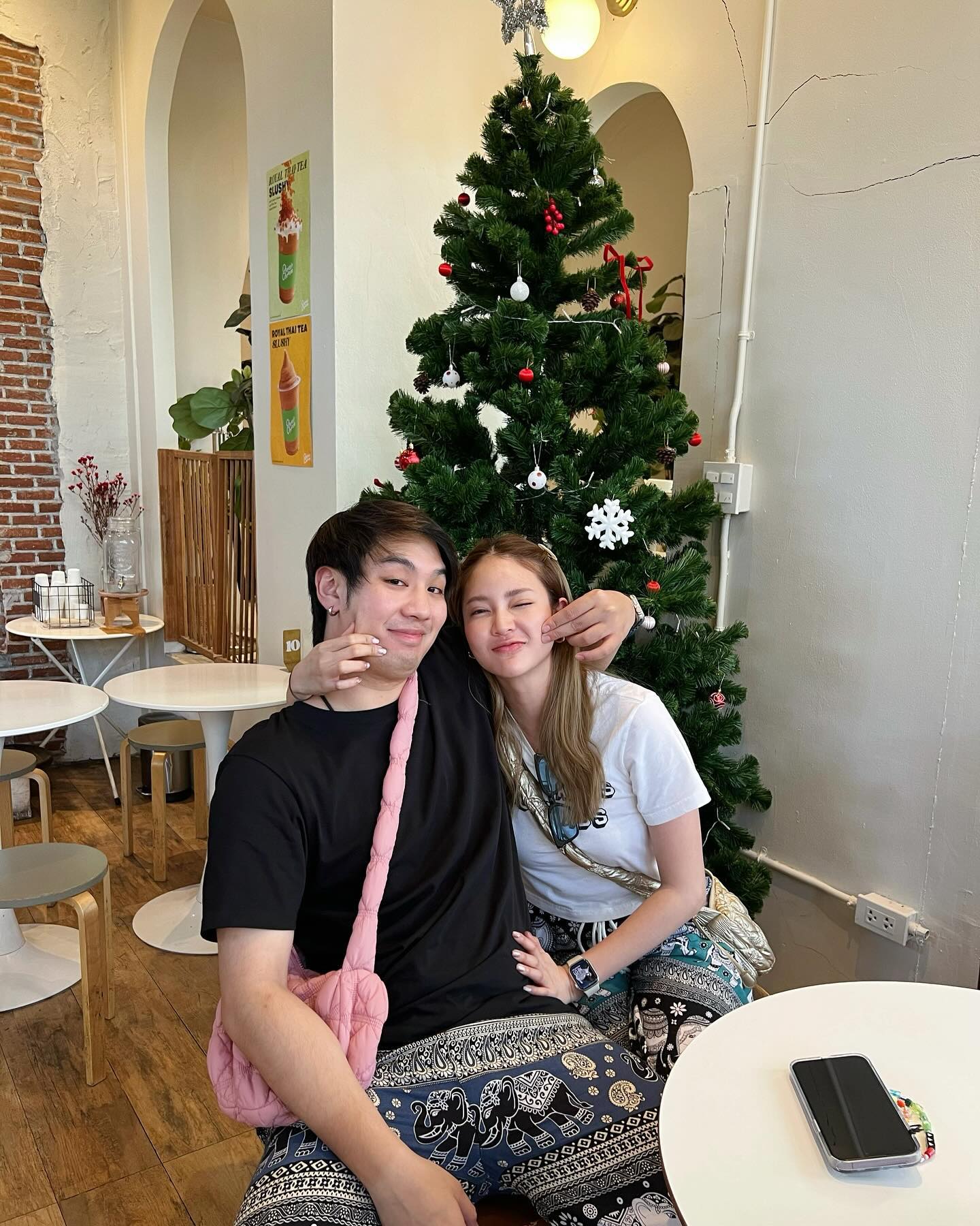 ไวท์ ณวัชร์