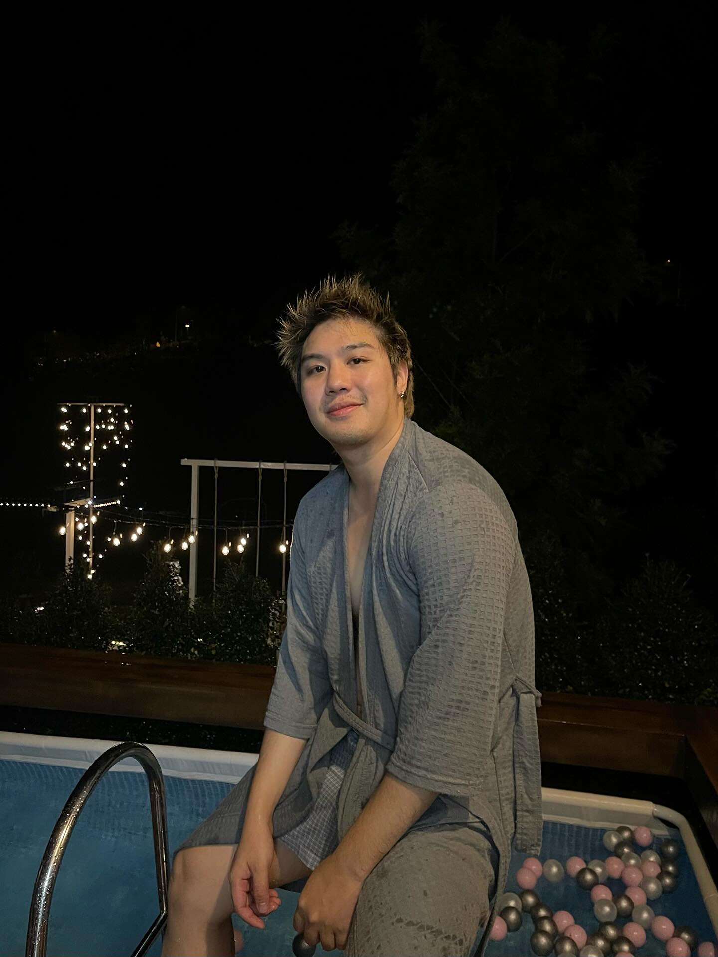 ไวท์ ณวัชร์