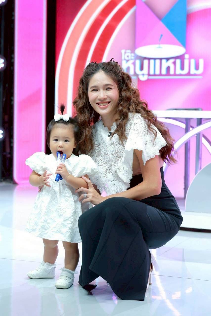 จิ๊บ ปกฉัตร