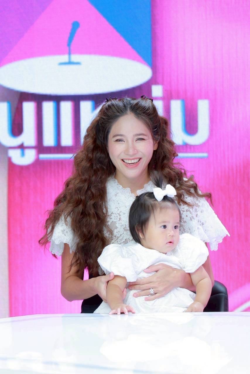 จิ๊บ ปกฉัตร