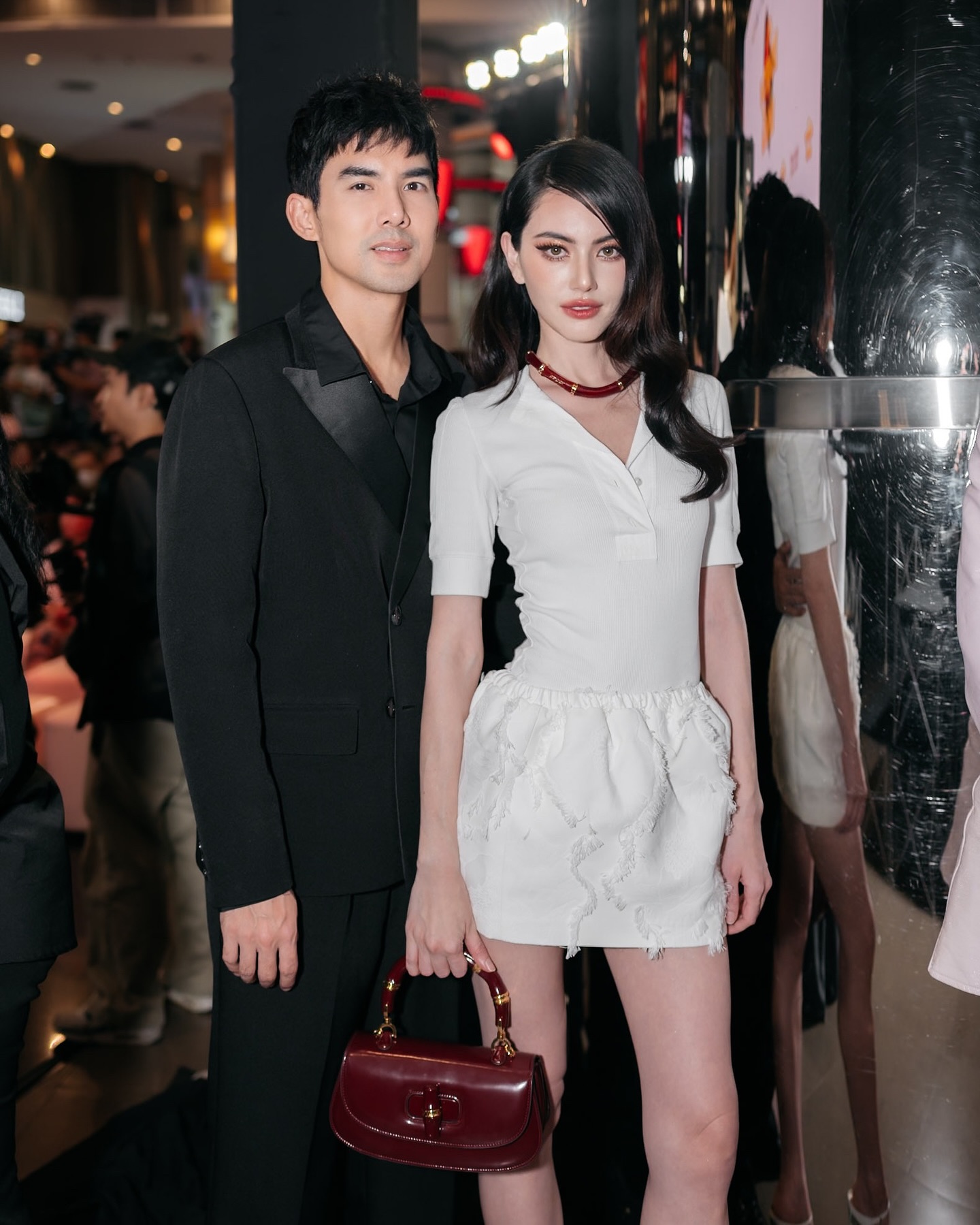 ใหม่ เต๋อ