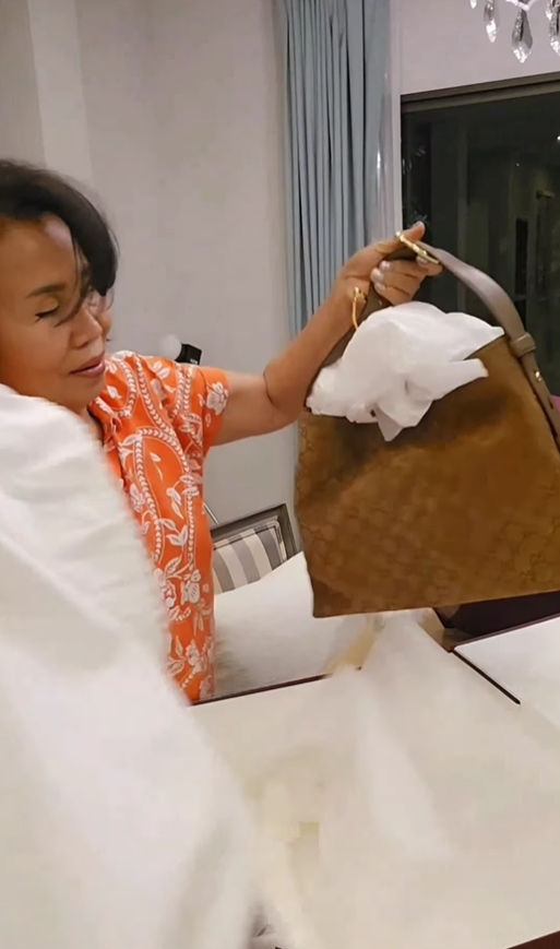 ยายหนิง