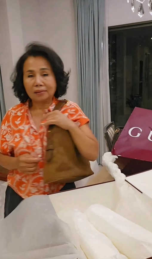 ยายหนิง