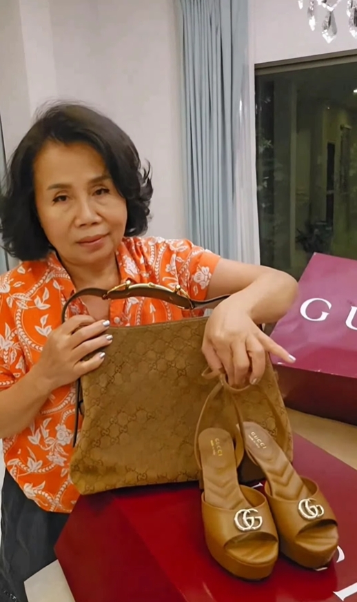 ยายหนิง