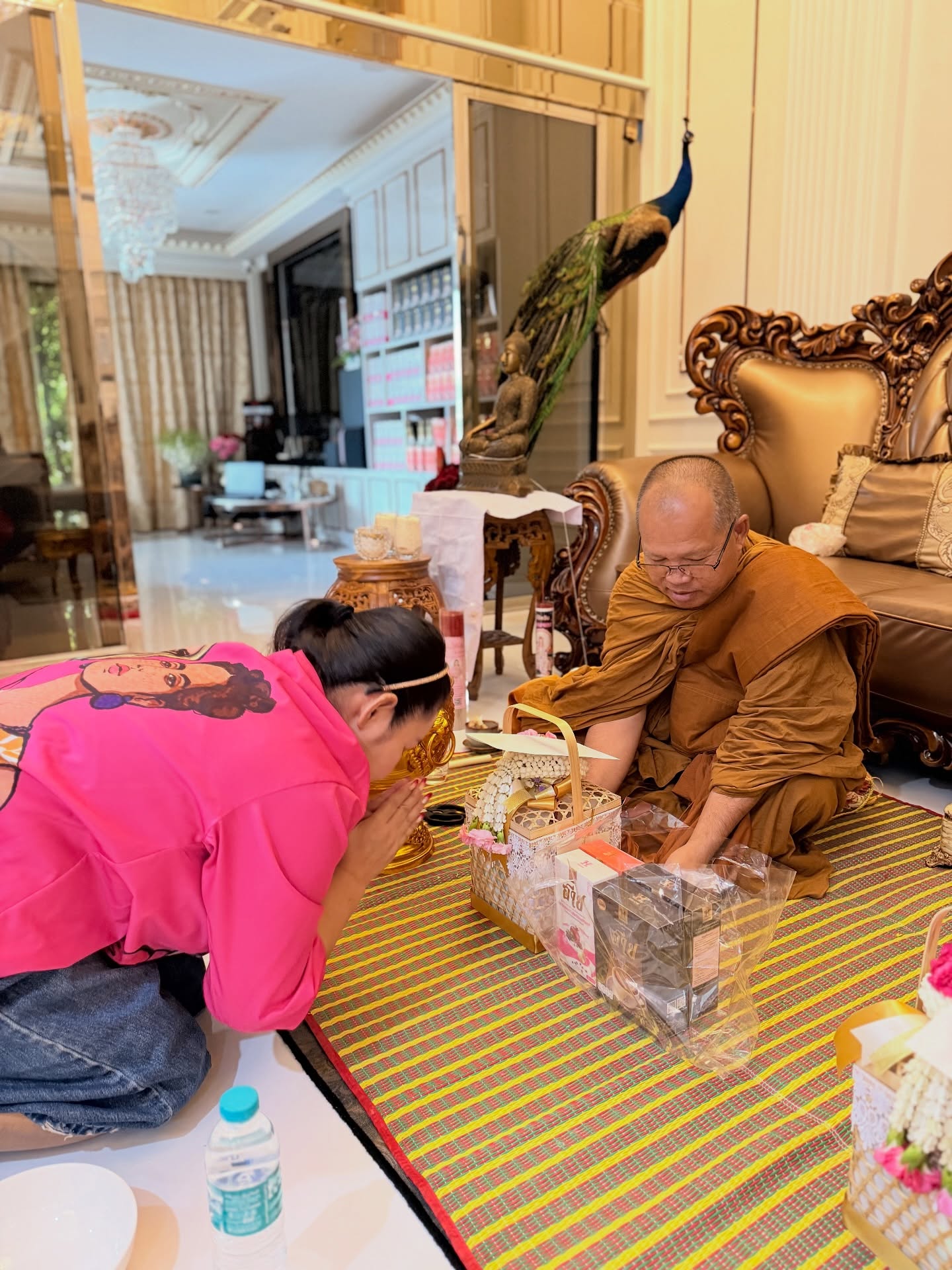 ฮาย อาภาพร