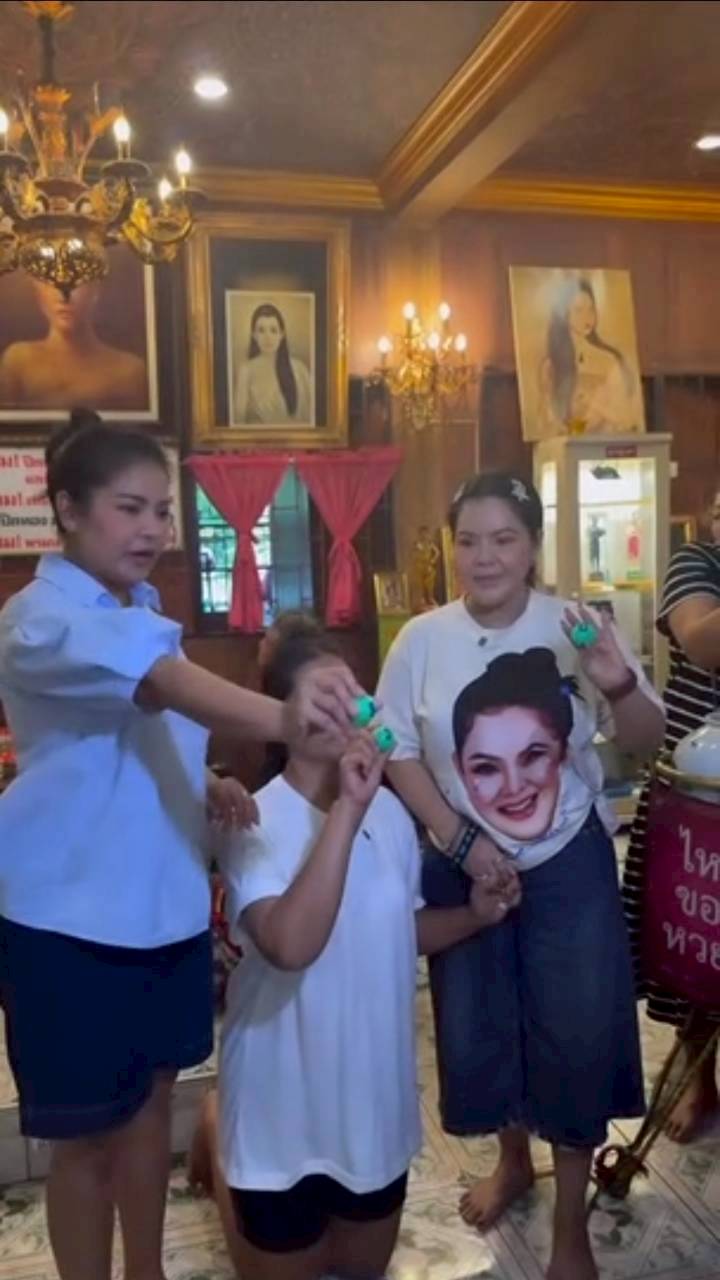 ฮาย อาภาพร