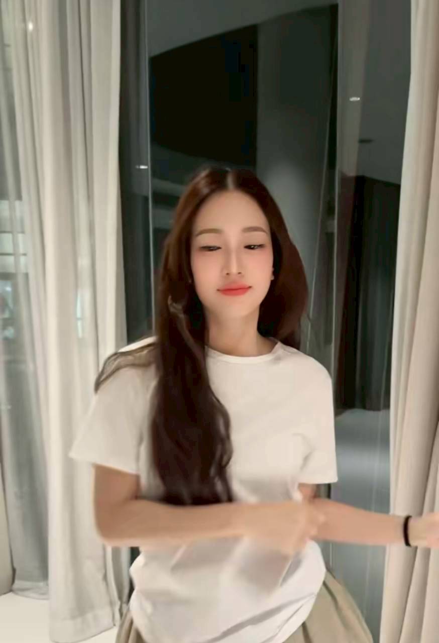 นุ่น วรนุช