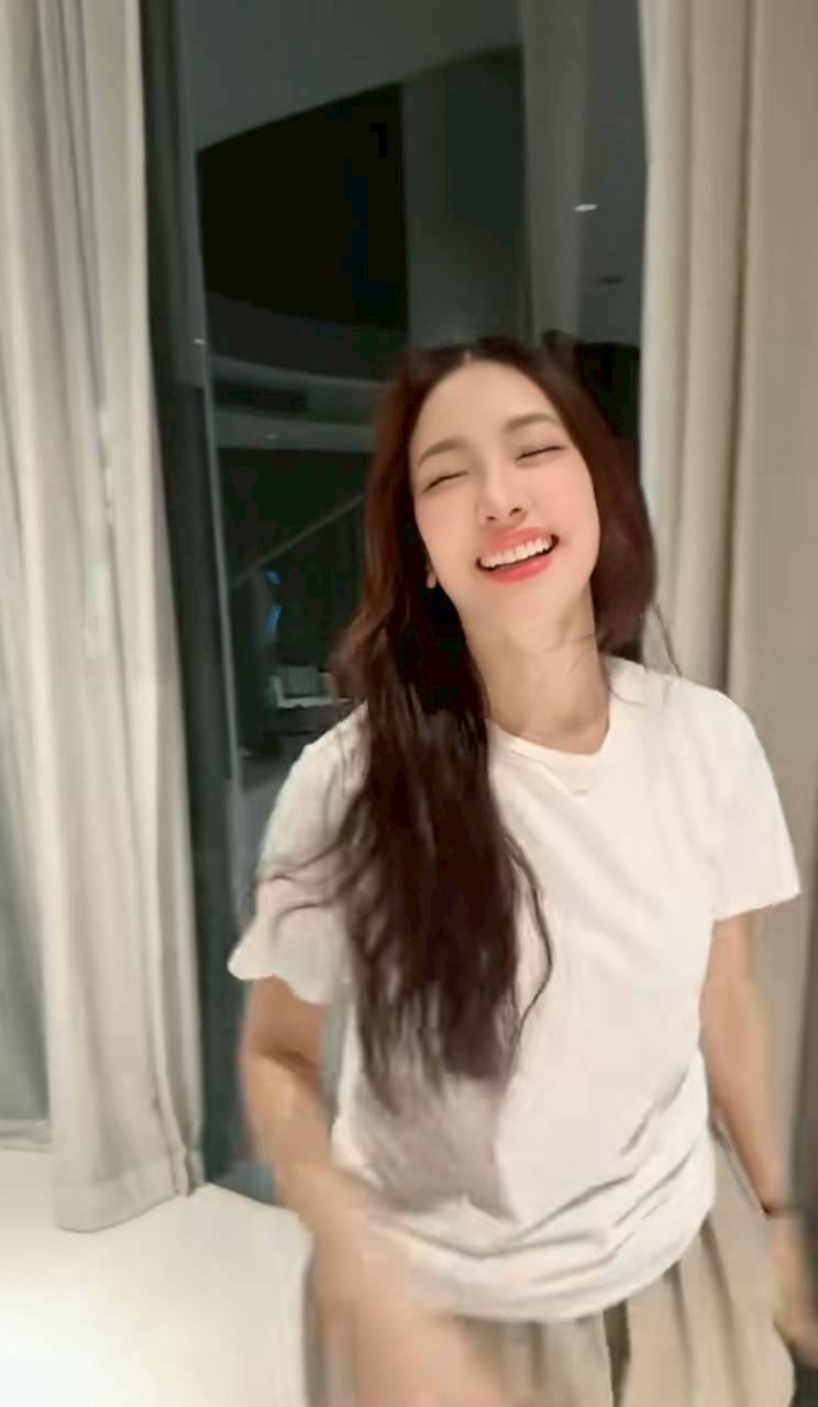 นุ่น วรนุช