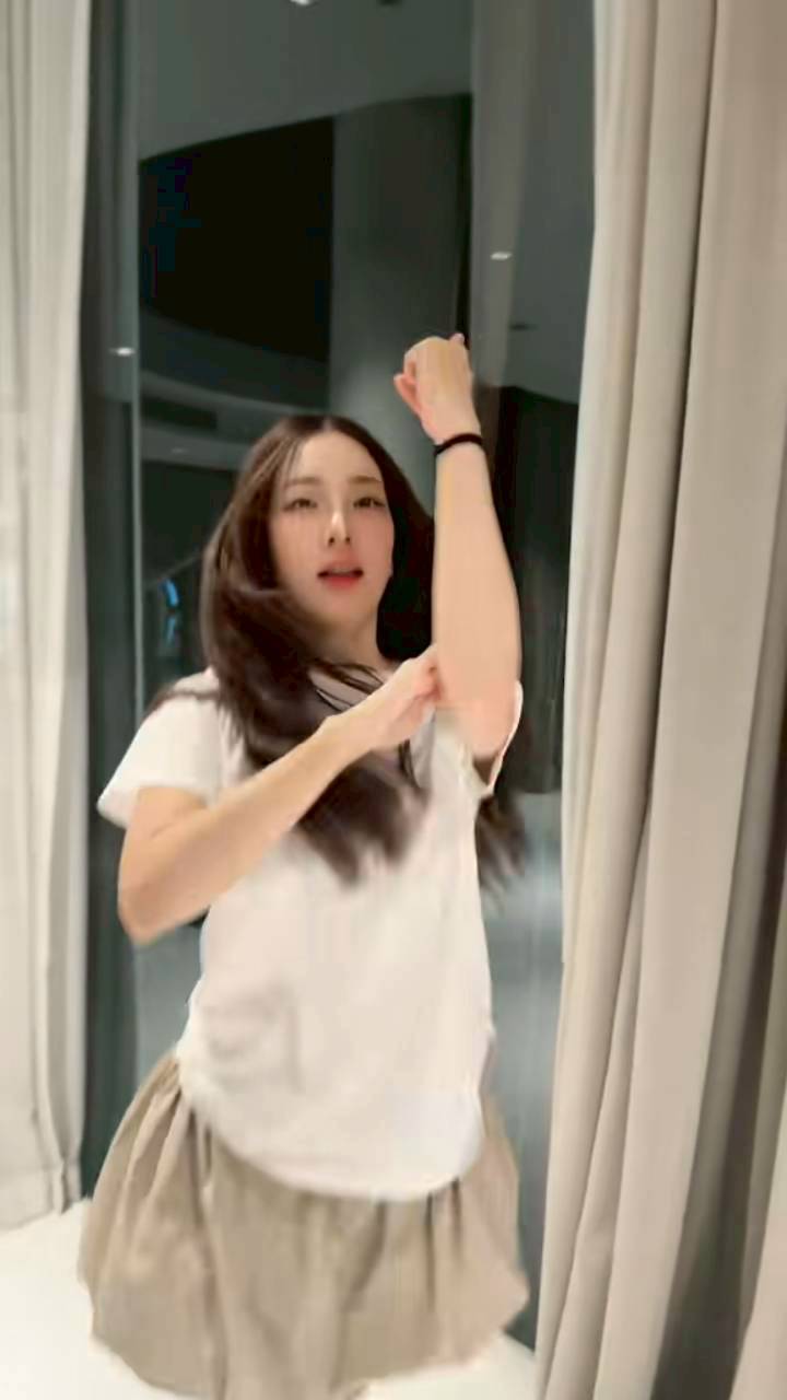 นุ่น วรนุช