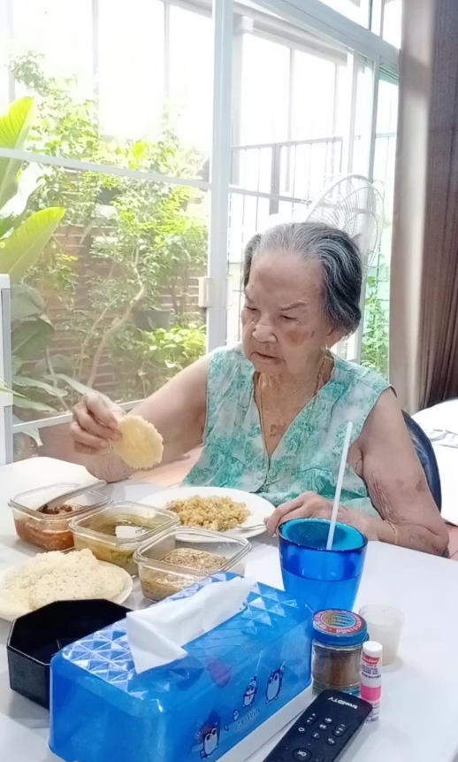 คุณยายมารศรี