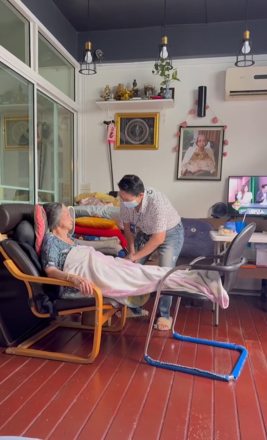 คุณยายมารศรี