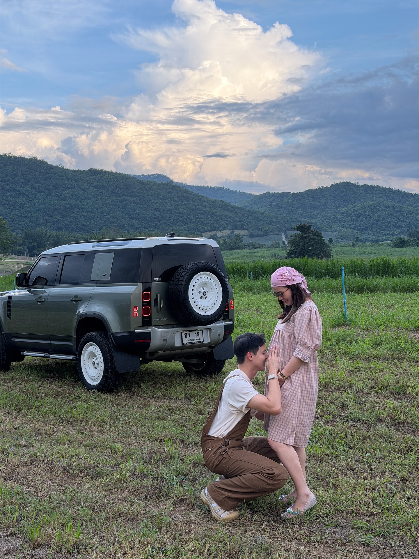 เจมส์ จิรายุ - โฟม เบญจมาศ