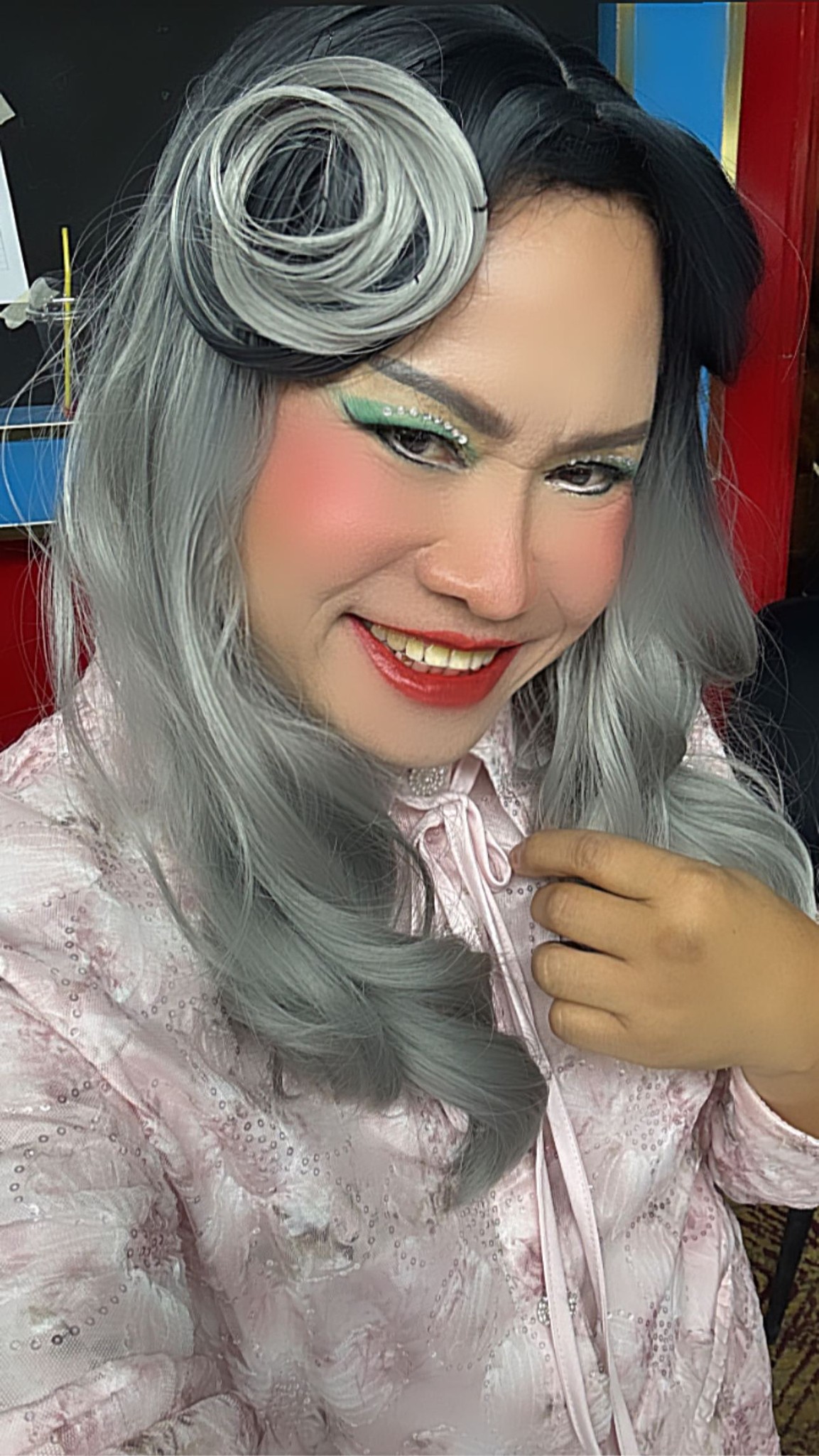 มนต์สิทธิ์ คำสร้อย