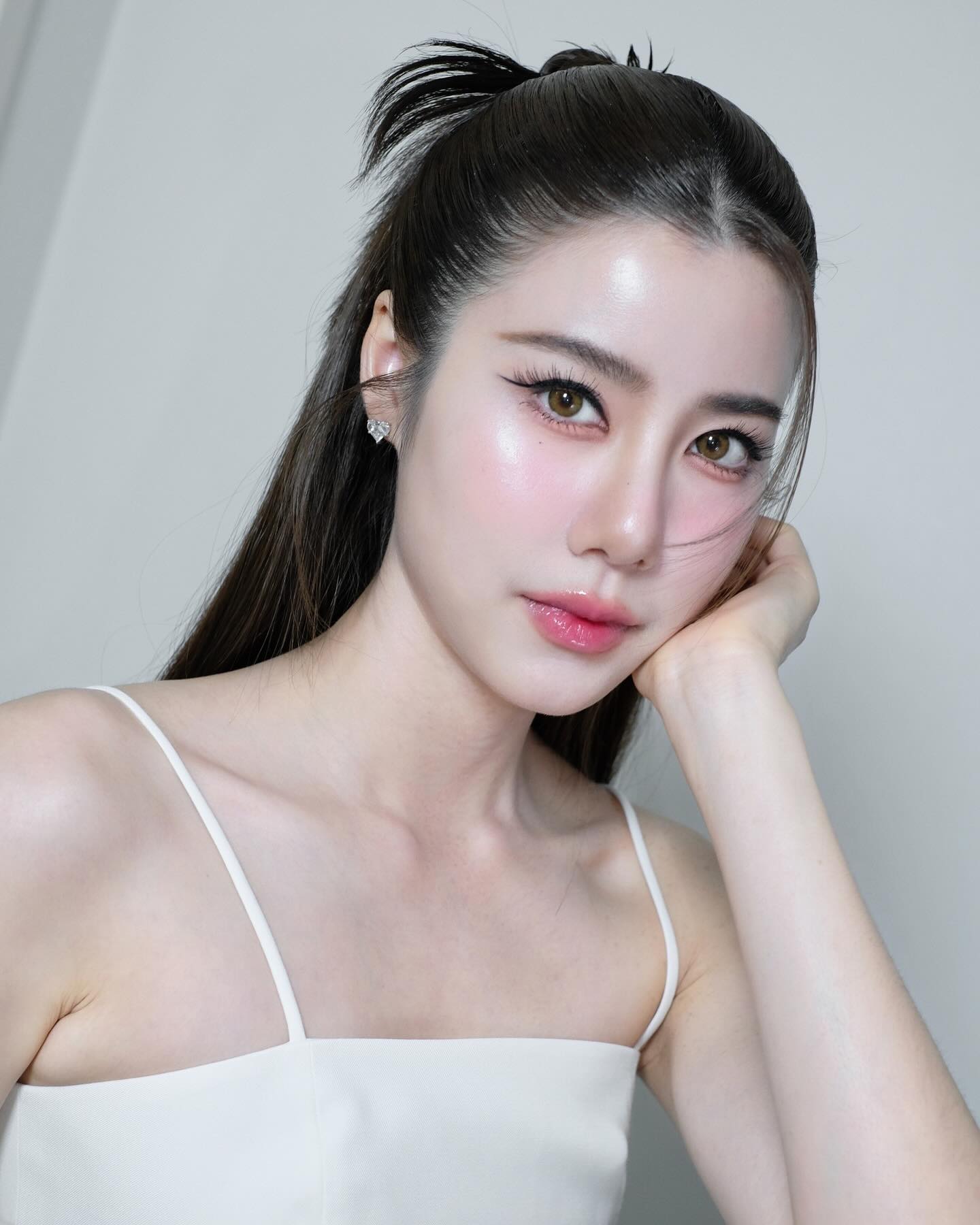 เอสเธอร์ สุปรีย์ลีลา