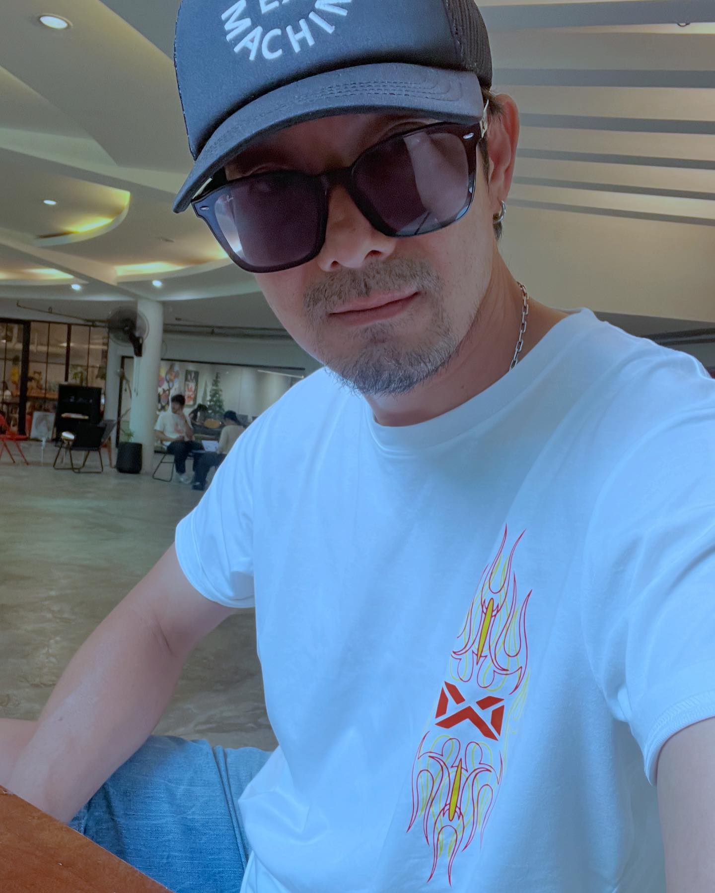 โอ๊ต วรวุฒิ