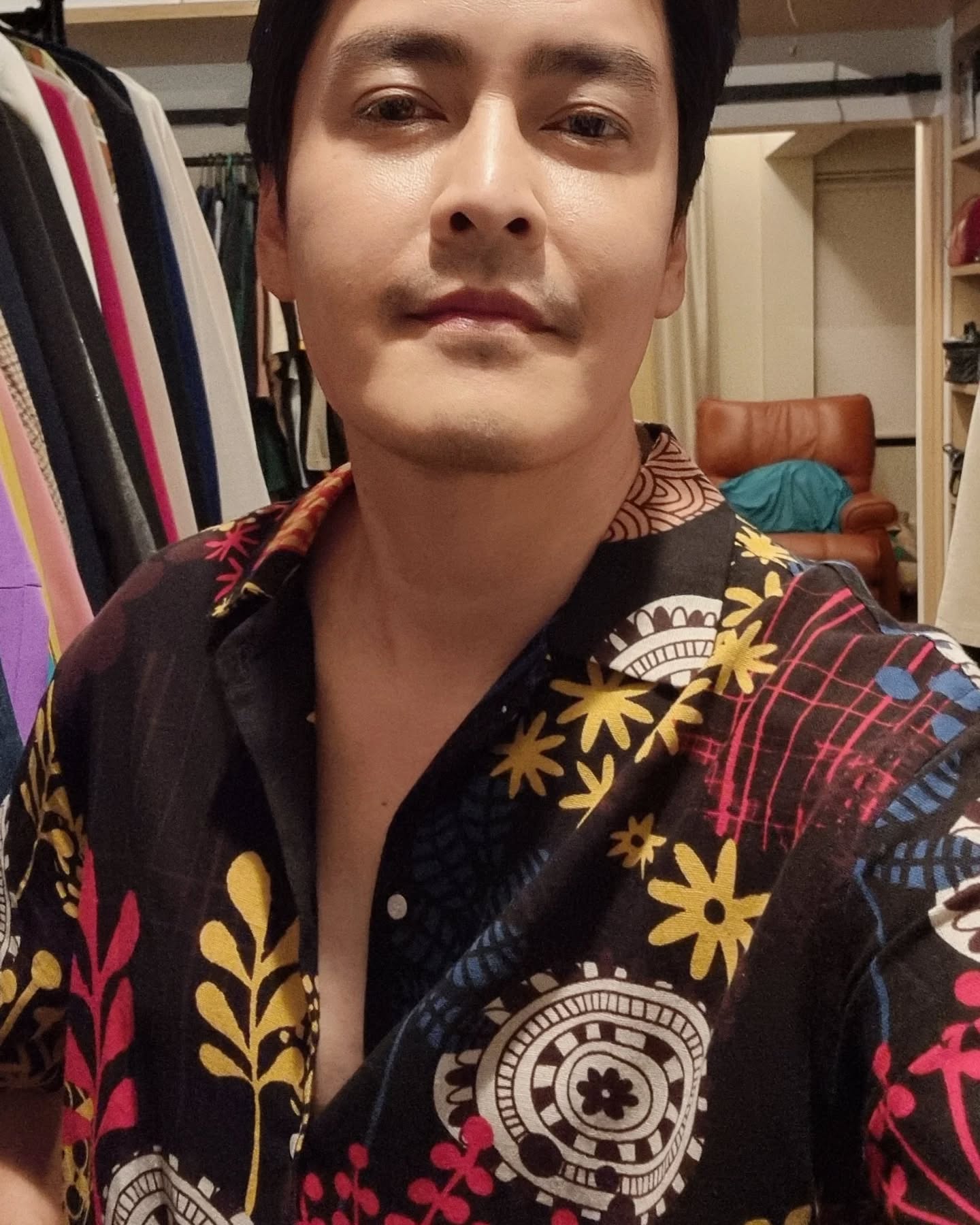 เขตต์ ฐานทัพ