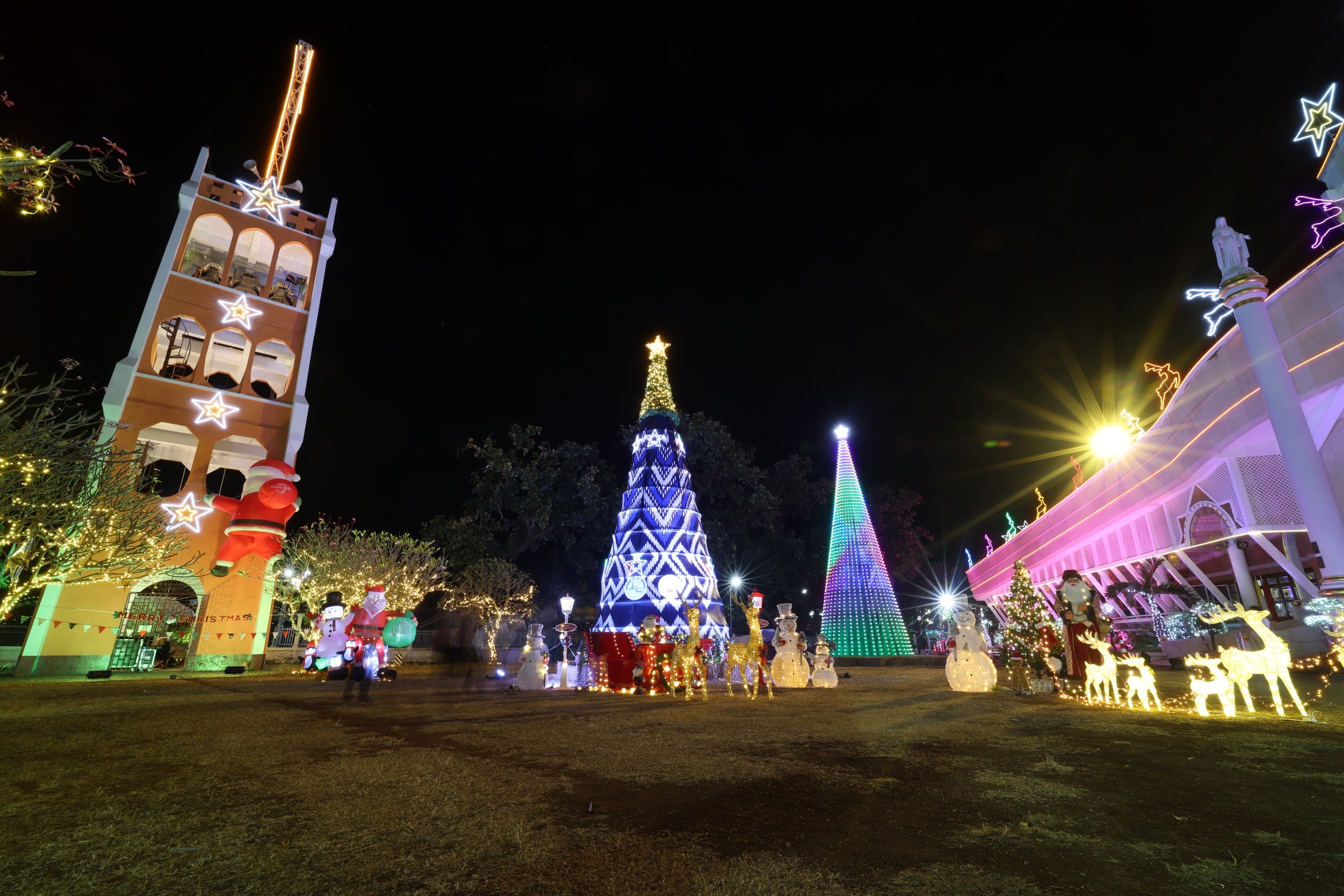 เทศกาลแห่ดาวคริสต์มาสท่าแร่ 