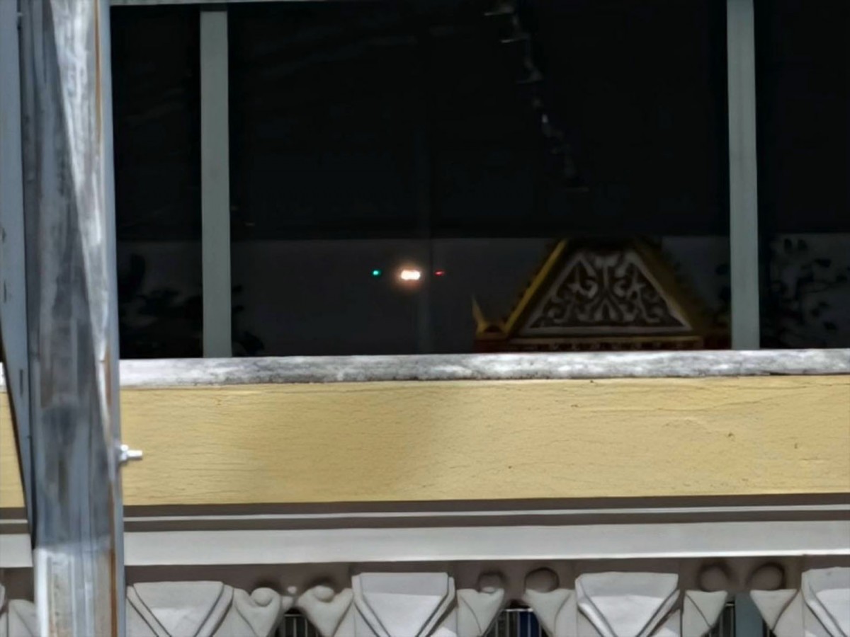 ผวาทั้งบางพลี วัตถุคล้ายโดรนนับสิบบินว่อนใกล้สุวรรณภูมิ ฝ่ายความมั่นคงเรียกประชุมด่วน