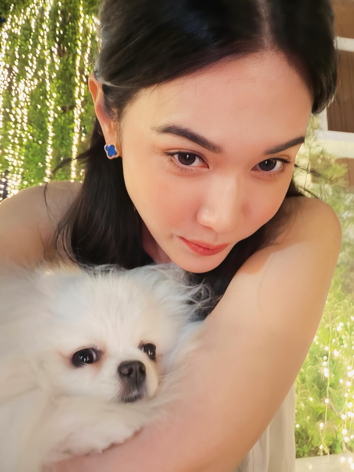 เมย์ เฟื่องอารมย์