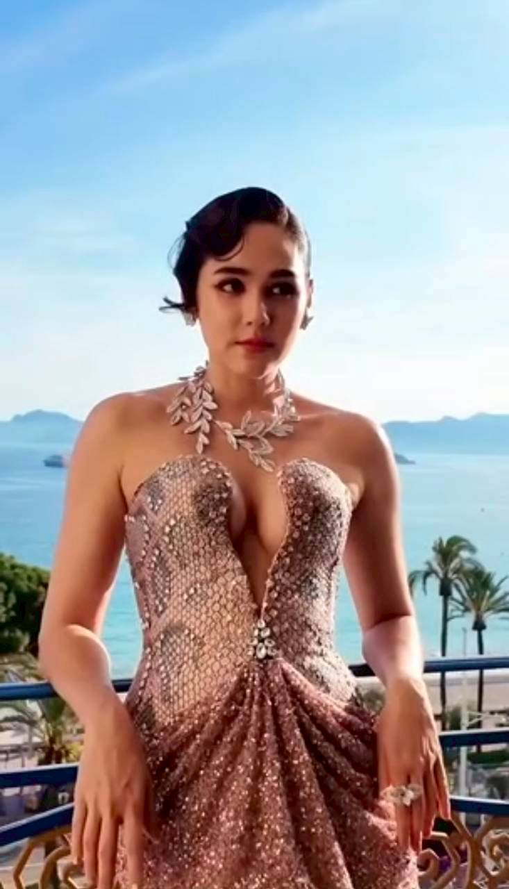 ชมพู่ อารยา