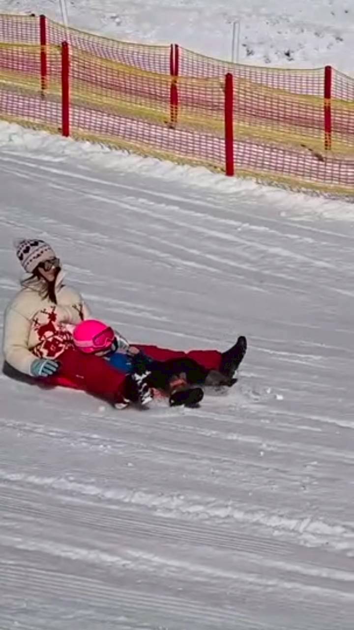 ชมพู่ อารยา