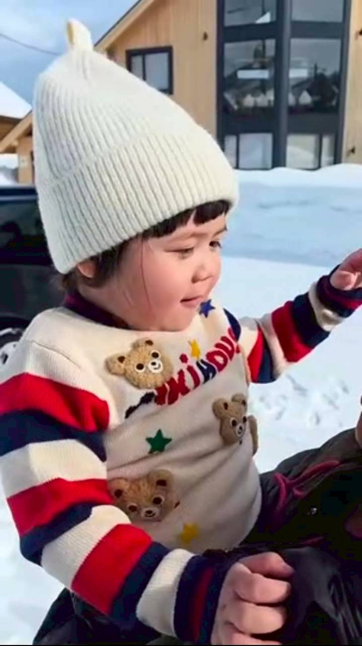 ชมพู่ อารยา