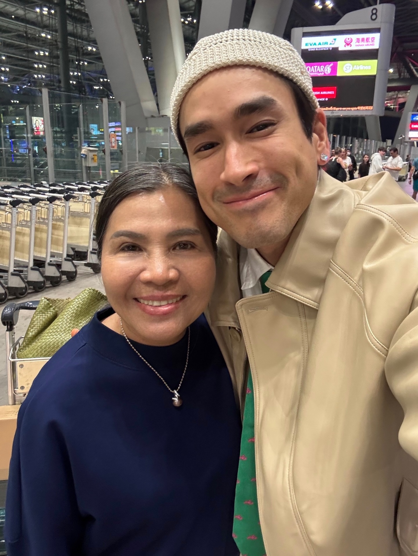 แม่แก้ว พราวส่องโสม