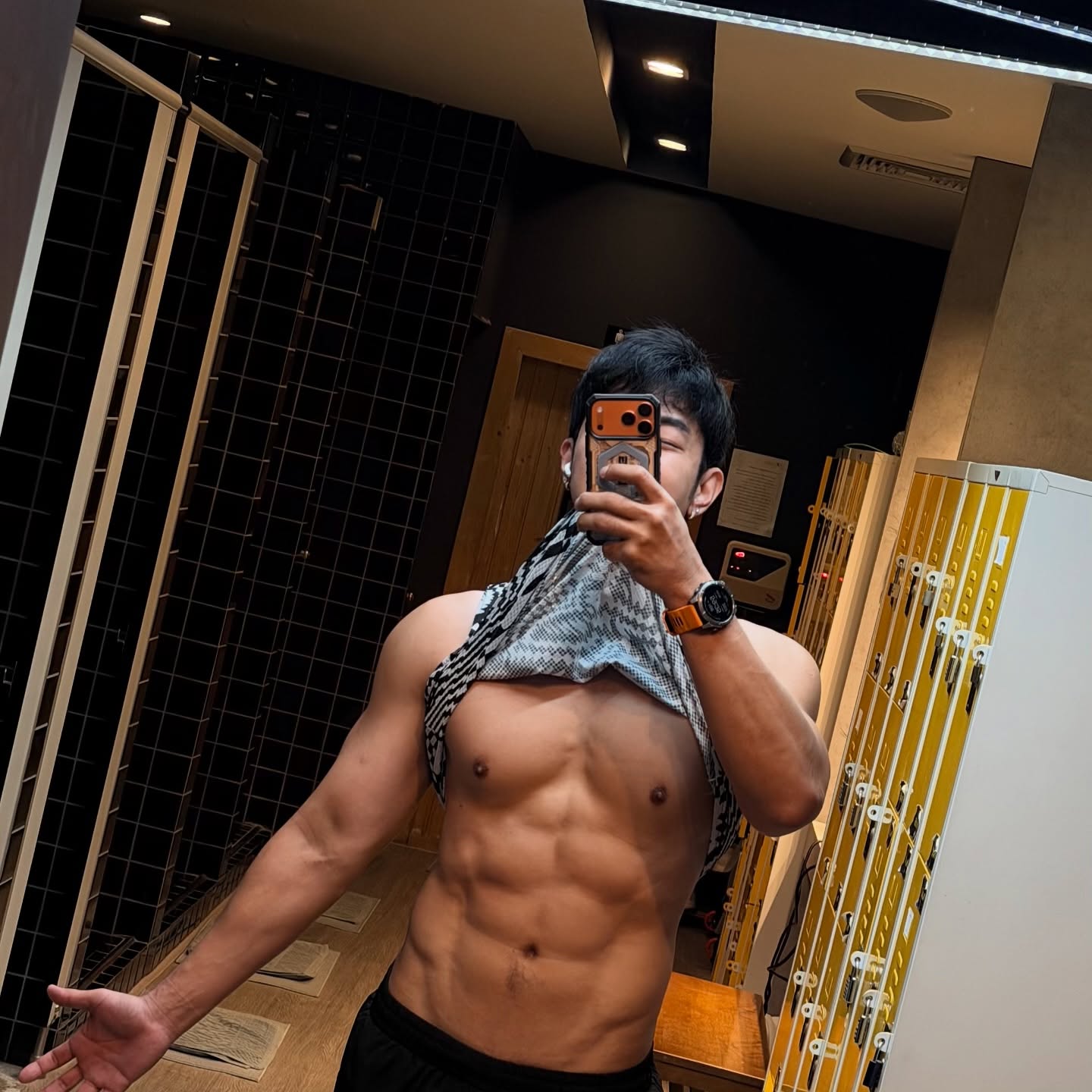 อาร์ต พศุตม์