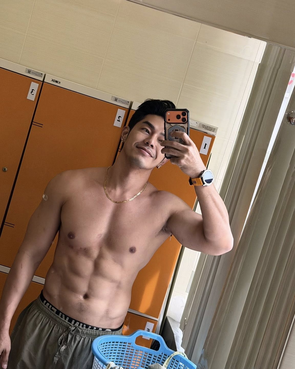 อาร์ต พศุตม์