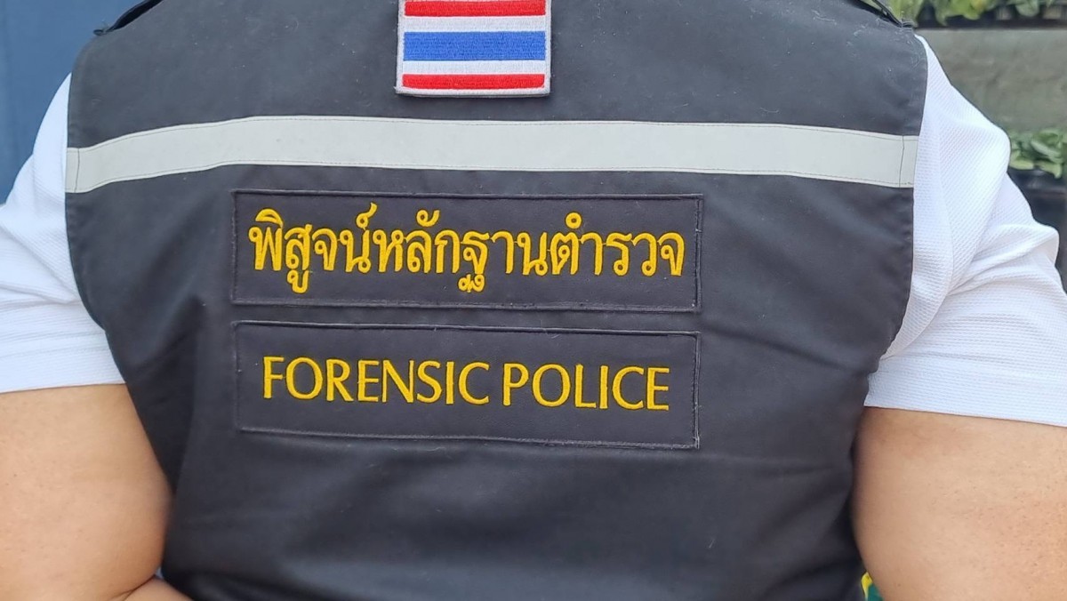 นนทบุรี ต่อข่าว อัศจรรย์ เพลิงไหม้ร้านค้าวอด 3 ห้อง แต่ภาพถ่ายในหลวง ร.9 ทรงก้มกราบ สมเด็จย่า กลับไม่ไหม้