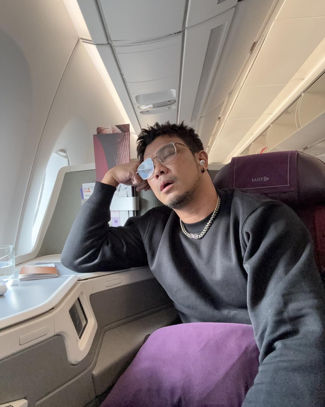 หนุ่ม กะลา