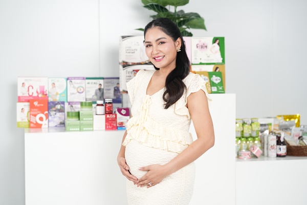 เจมส์ ครูก้อย