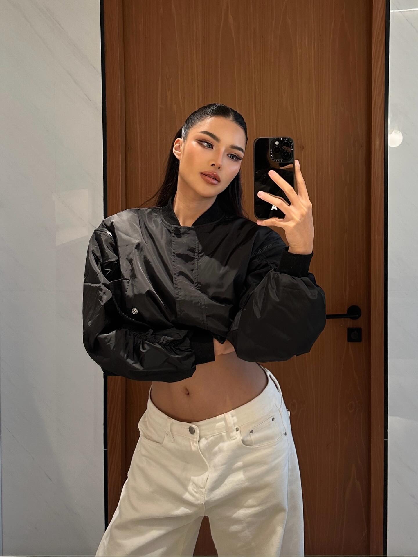 อุ้ม ทวีพร