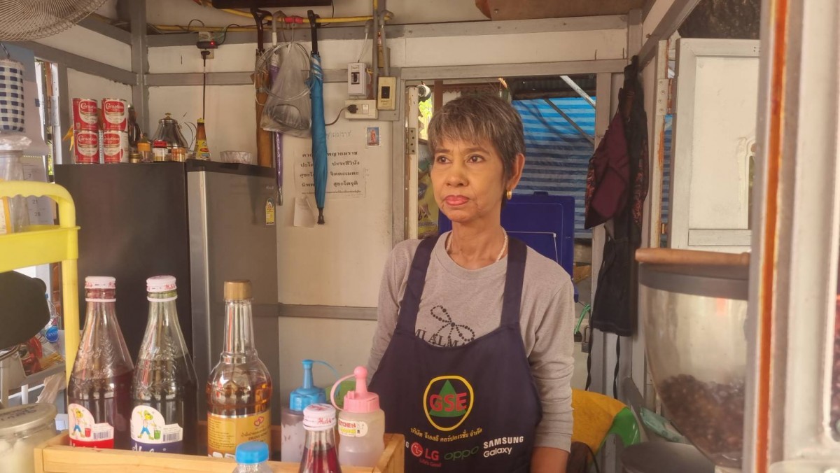 นนทบุรี คลิป วงการผ้าเหลืองฉาว เปิดศึกแย่งกันจะเอาภิกขุเป็นผัว จากกรณีผู้ใช้เฟซบุ๊กรายหนึ่ง โพสต์คลิป 2 สาวเปิดศึกปะทะคารม ปมสัมพันธ์เจ้าคณะตำบลบางขนุน เจ้าอาวาสวัดสักใหญ่ เหตุเกิดเมื่อวันศุกร์ที่ 6 ก.พ. 69 ที่ผ่านมา เมื่อวันที่ 19 ก.พ. 2569 ผู้สื่อข่าวลง