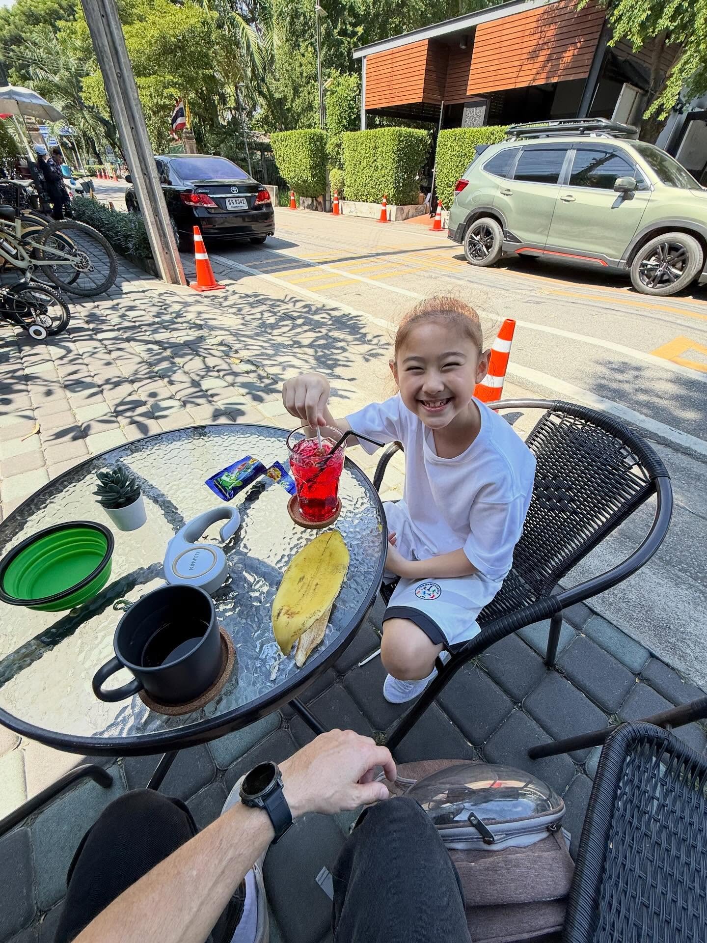 น้องพลอยเจ