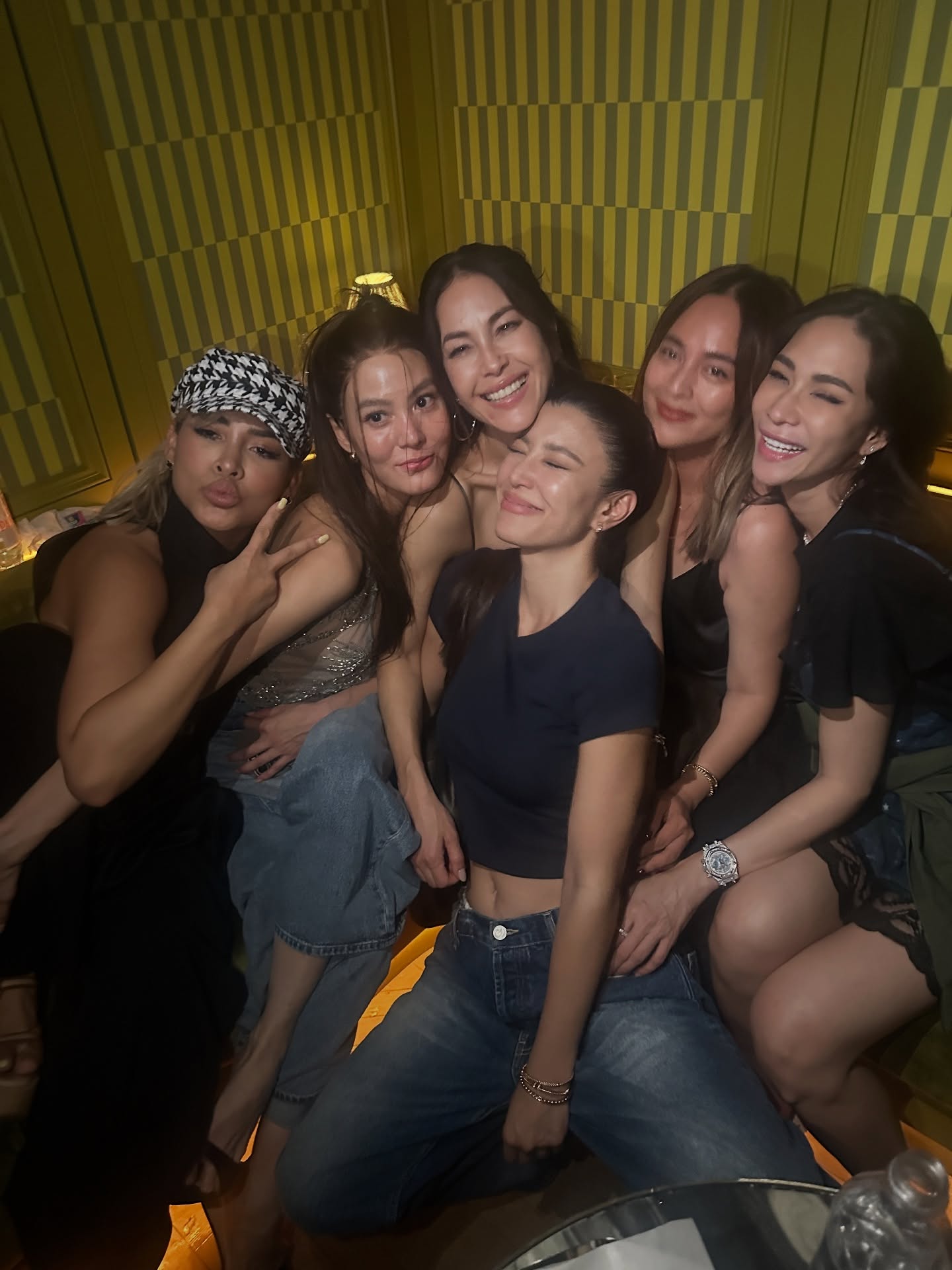 ข้าวโพด สมิทธินันท์